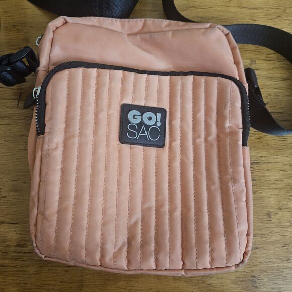 GO! SAC Lemur Coral Pink Mini Pouch Carry Bag 9x7 - Picture 2 of 9